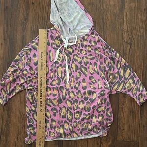 Honeyme Pink Leopard Print Short Sleeve Top